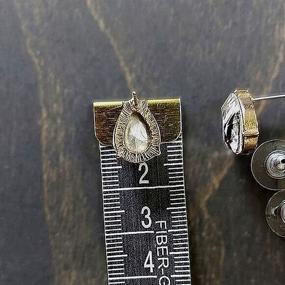 Vtg faceted faux crystal teardrop studs - Picture 10 of 10